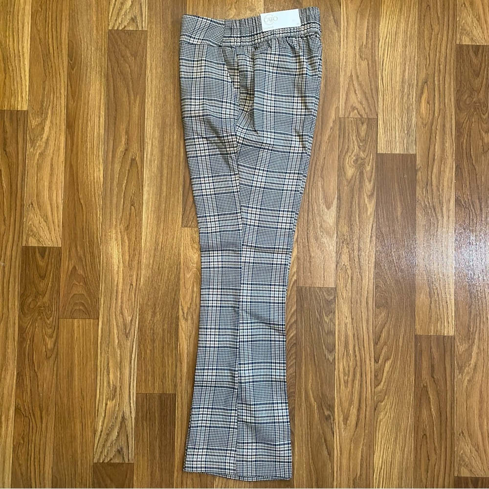 NWT Cato Pull-On Plaid Flare Pants, Size Medium